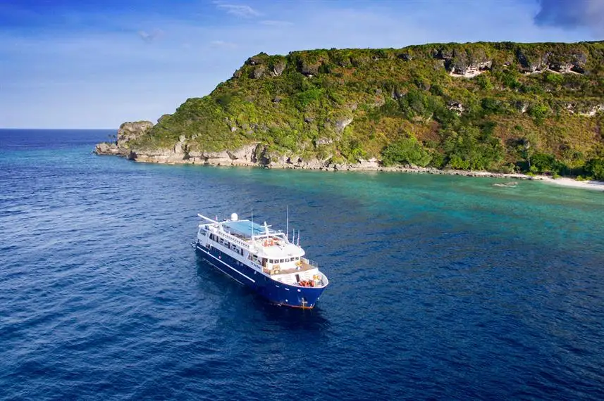 Blue Manta Liveaboard by Komodo Luxury