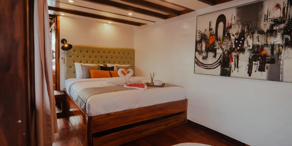 Rinca 1 & 2 Room in Sukha Sail Yacht Cruise Phinisi by Komodo Luxury