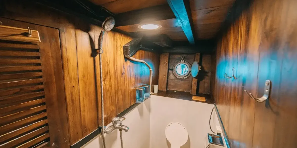 Lower Deck Cabin 1 Bathroom on Jofiel Phinisi | Komodo Island Tour | Komodo Luxury