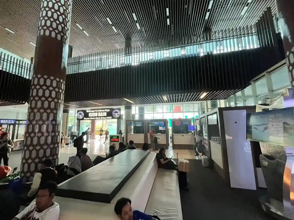Komodo Airport Lobby - Komodo Luxury